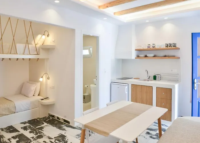 Dedalos Naxos Naxos City