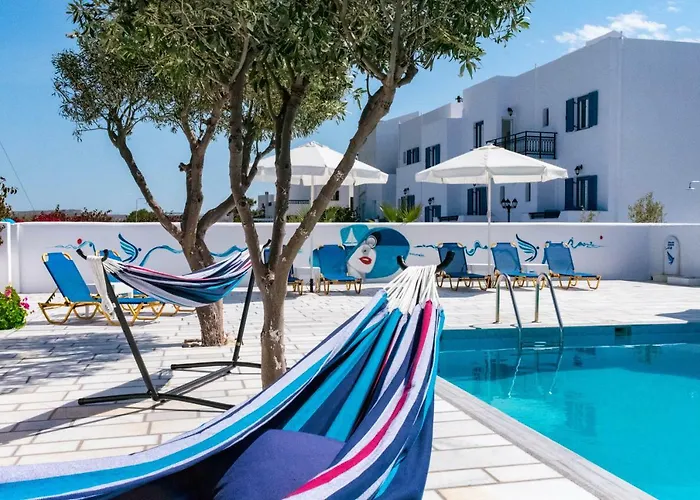 Dedalos Naxos Lägenhetshotell 4*